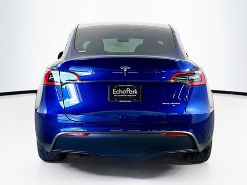 Used 2023 Tesla Model Y Long Range image 7