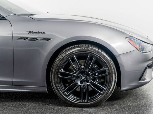 Used 2023 Maserati Ghibli Modena Q4 image 4
