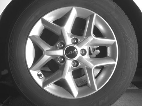 Used 2025 Kia Soul LX w/ LX Technology Package FWD image 14