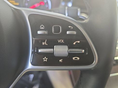 Certified 2022 Mercedes-Benz GLC 300 image 20