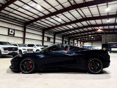 Used 2021 Chevrolet Corvette Stingray Preferred Cpe w/ Z51 Performance Package RWD image 12