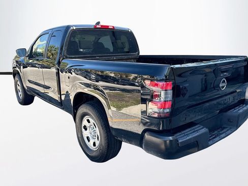 Used 2022 Nissan Frontier S RWD image 6