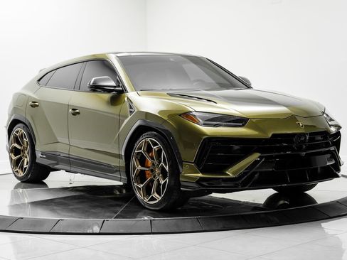 Used 2023 Lamborghini Urus Performante AWD/4WD image 3