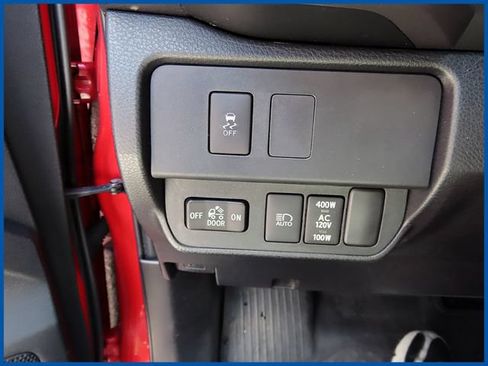 Used 2021 Toyota Tacoma TRD Sport AWD/4WD image 16