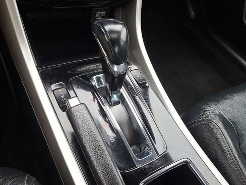 Used 2017 Honda Accord EX-L image 12