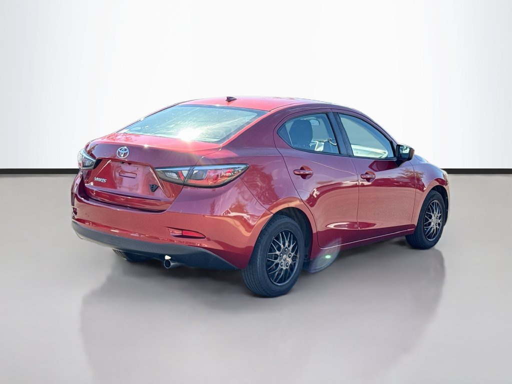 Used 2019 Toyota Yaris L FWD image 7