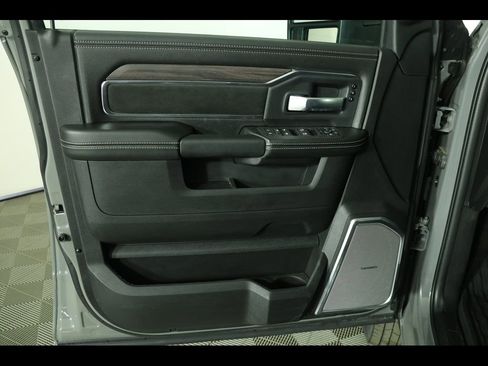 New 2026 RAM 3500 Laramie AWD/4WD image 28