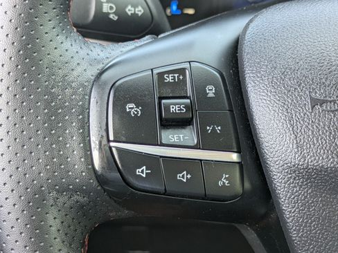 Used 2024 Ford Escape ST-Line w/ Tech Pack #1 FWD image 22