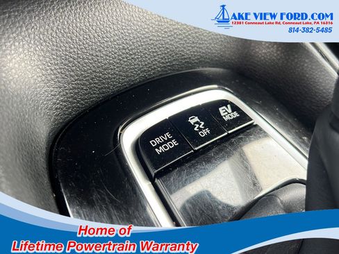 Used 2021 Toyota Corolla LE w/ Carpet Mat Package (TMS) FWD image 29