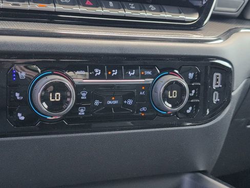 New 2026 Chevrolet Silverado 2500 ZR2 image 20