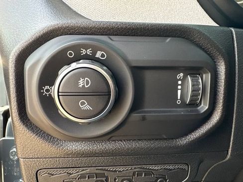 New 2026 Jeep Gladiator Sport AWD/4WD image 25