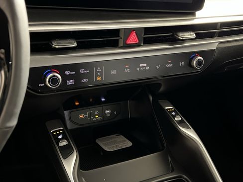 New 2026 Kia Sorento S FWD image 19