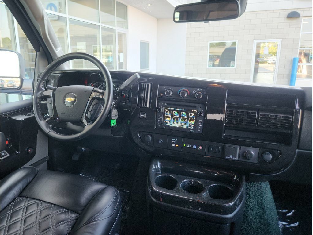 Used 2021 Chevrolet Express 2500 Extended w/ Enhanced Convenience Package RWD image 41