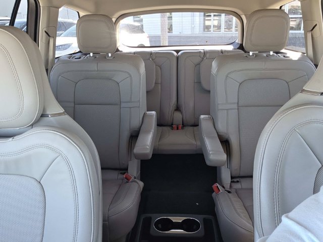 Certified 2024 Lincoln Aviator Reserve w/ Equipment Group 201A AWD/4WD image 20