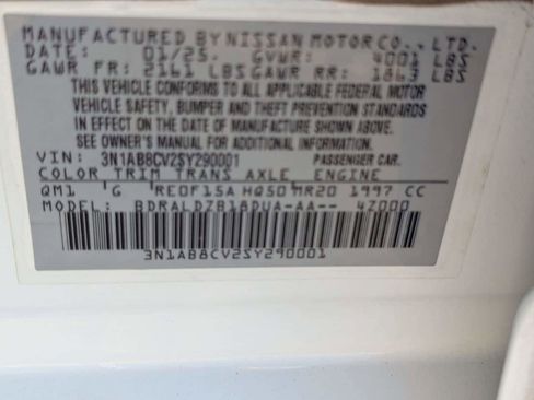 Certified 2025 Nissan Sentra SV image 31