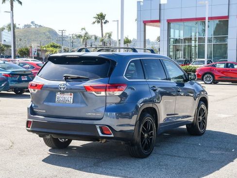 Used 2019 Toyota Highlander Limited AWD/4WD image 7