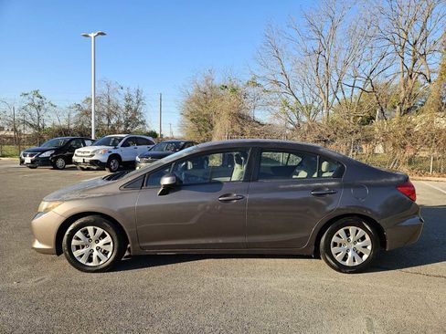 Used 2012 Honda Civic LX image 4