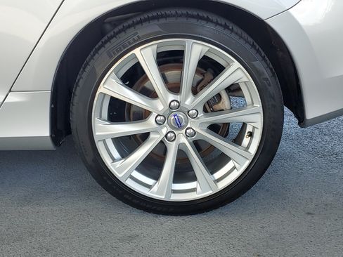 Used 2017 Volvo S60 T5 Inscription Platinum FWD image 7
