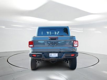 New 2026 Jeep Gladiator Sport