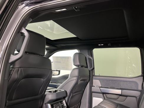 New 2025 Ford F250 Platinum w/ FX4 Off-Road Package image 15