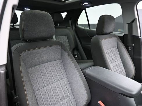 Used 2024 Chevrolet Equinox LT image 27