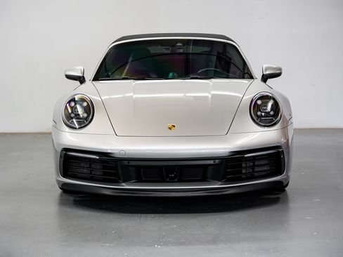 Used 2020 Porsche 911 Carrera 4S AWD/4WD image 5