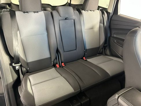 Used 2018 Ford Escape SE w/ SE Sync 3 Package AWD/4WD image 20