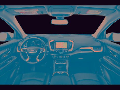 Used 2023 GMC Terrain SLE w/ Driver Convenience Package image 5