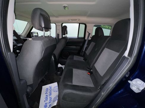 Used 2015 Jeep Patriot Sport w/ Power Value Group AWD/4WD image 23
