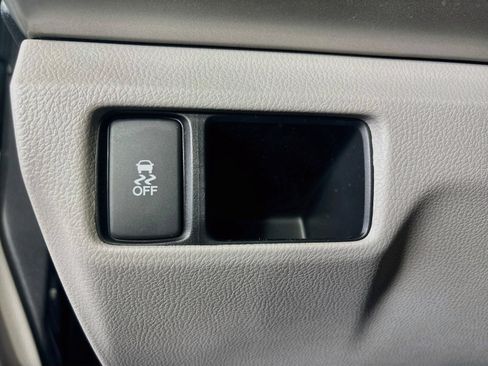 Used 2012 Honda Accord LX image 10