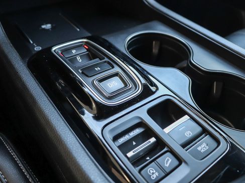 Certified 2024 Honda Pilot EX-L image 27