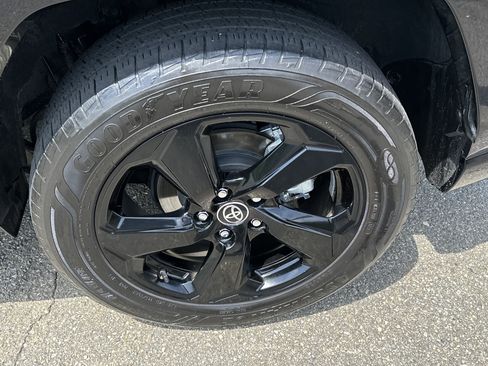 Used 2021 Toyota RAV4 XSE image 20