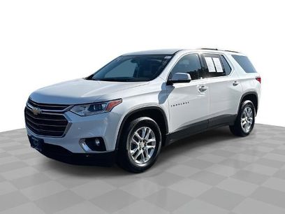 Certified 2020 Chevrolet Traverse LT w/ Driver Confidence II Package