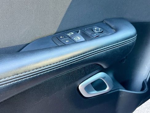 Used 2022 Dodge Challenger R/T Scat Pack RWD image 17
