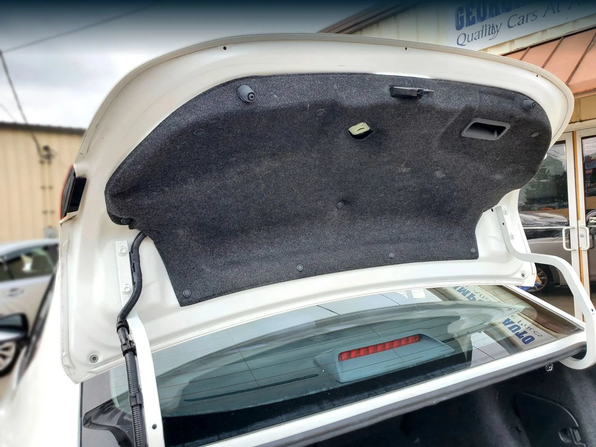 Used 2016 MAZDA MAZDA3 i Sport w/ Preferred Equipment Package FWD image 45