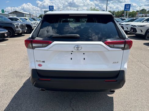 Used 2023 Toyota RAV4 XLE FWD image 6
