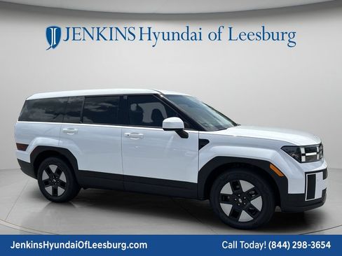 New 2026 Hyundai Santa Fe SE FWD image 2
