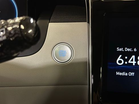 Used 2024 Hyundai Tucson Limited image 44