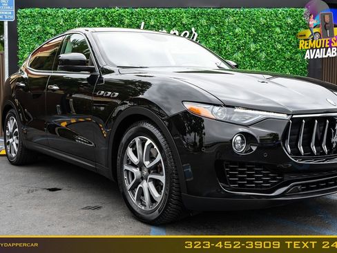 Used 2017 Maserati Levante AWD/4WD image 4