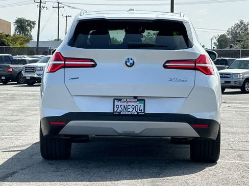 Used 2025 BMW X3 xDrive30i w/ Premium Package AWD/4WD image 4