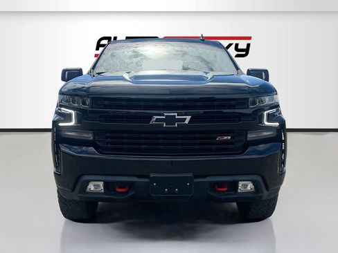Used 2021 Chevrolet Silverado 1500 LT Trail Boss w/ Convenience Package II image 2