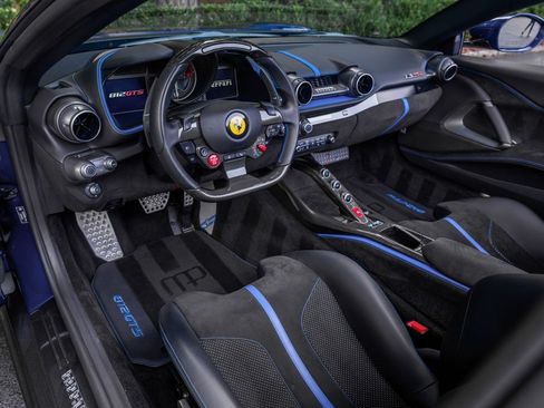 Used 2022 Ferrari 812 GTS RWD image 14