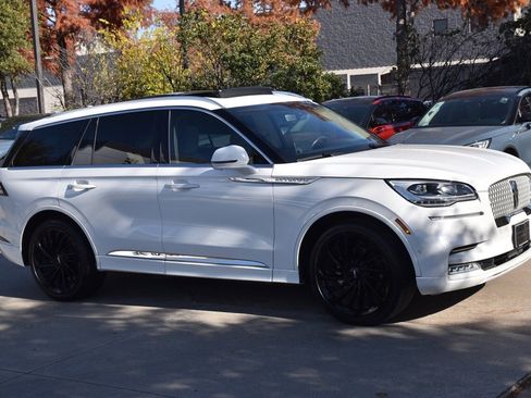 Used 2022 Lincoln Aviator Reserve w/ Equipment Group 201A image 5