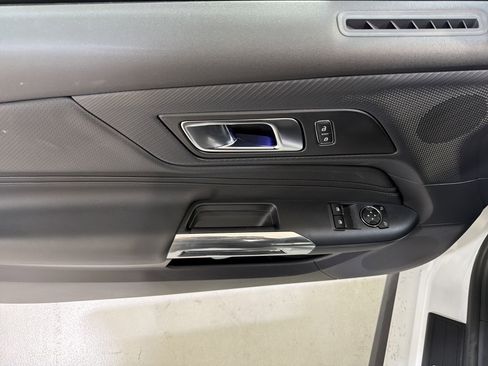 Used 2025 Ford Mustang Premium image 14