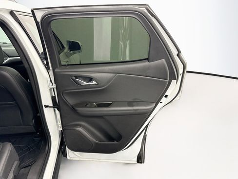 Used 2020 Chevrolet Blazer LT w/ Sound & Technology Package FWD image 29