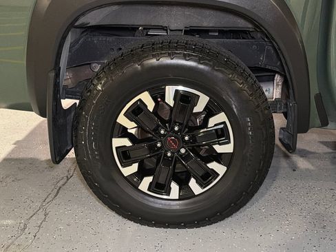 Used 2024 Nissan Frontier PRO-4X w/ Off-Road Protection Package AWD/4WD image 11