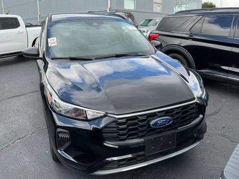 Used 2024 Ford Escape ST-Line w/ Tech Pack #1 AWD/4WD image 2