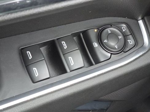 Used 2024 GMC Sierra 1500 SLE image 14