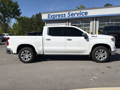 Used 2025 Chevrolet Silverado 1500 LTZ w/ LTZ Premium Package image 11