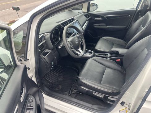 Used 2019 Honda Fit EX image 12